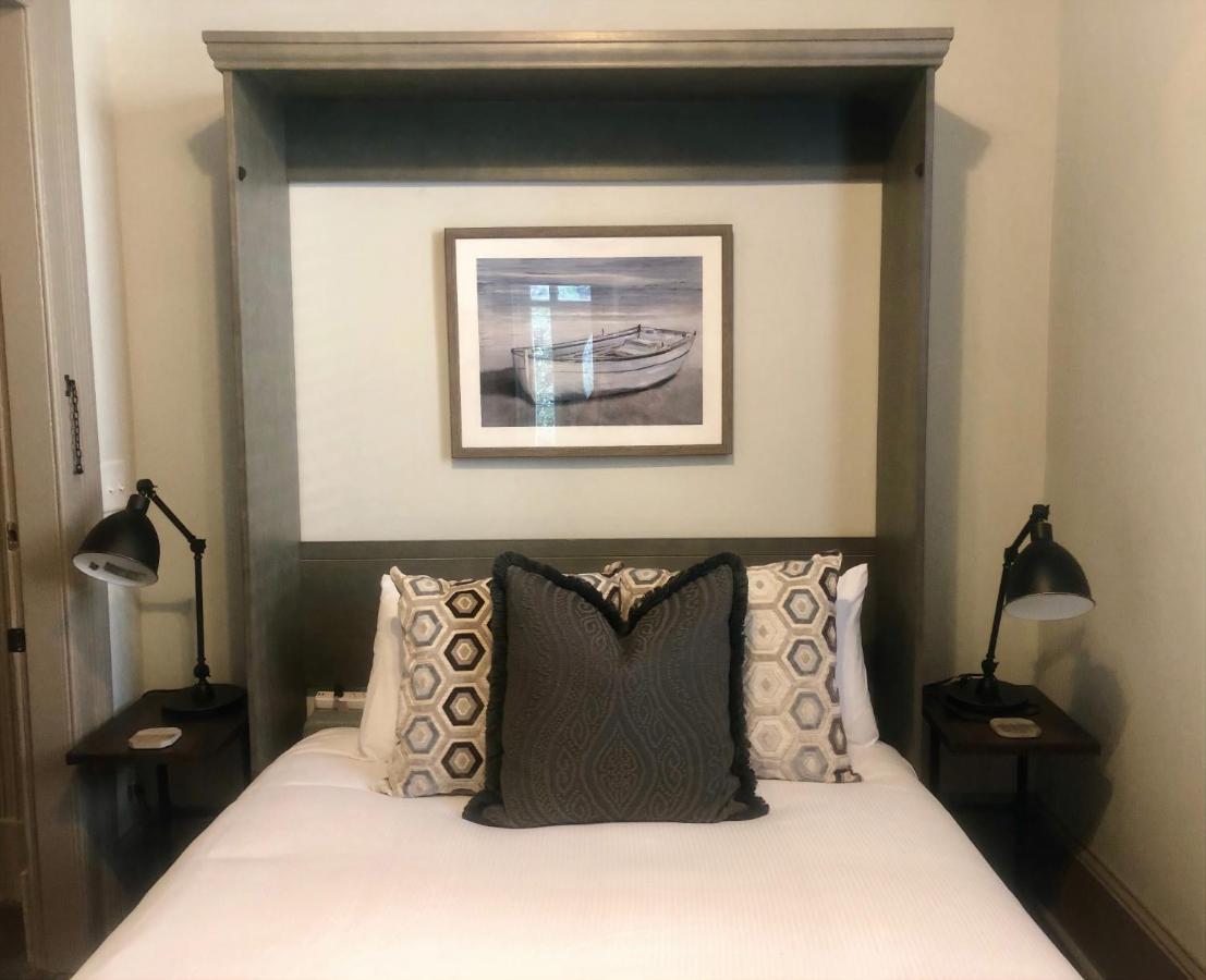 Daybed With Trundle In The Beautiful Ashley Inn 4 Blocks From King St Charleston Luaran gambar