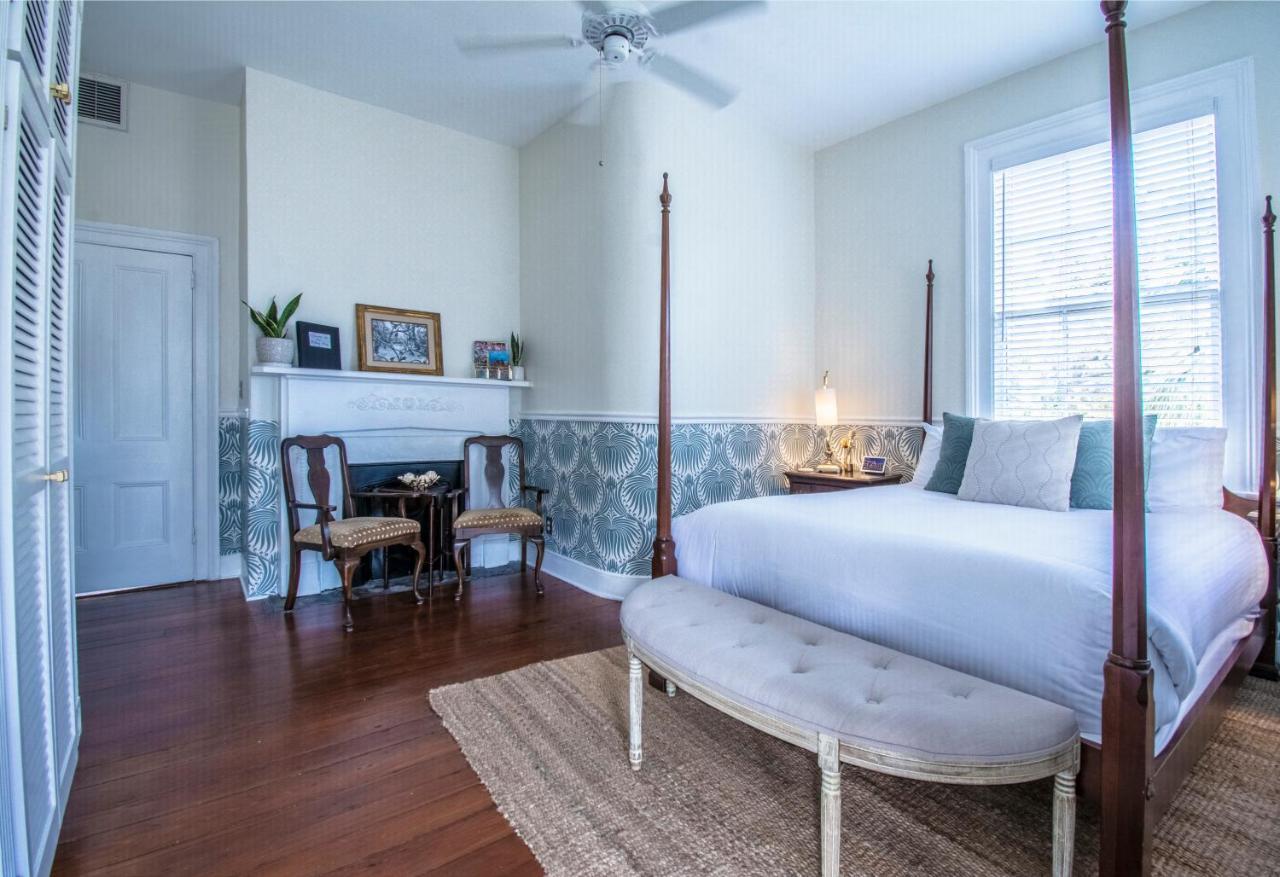 Daybed With Trundle In The Beautiful Ashley Inn 4 Blocks From King St Charleston Luaran gambar