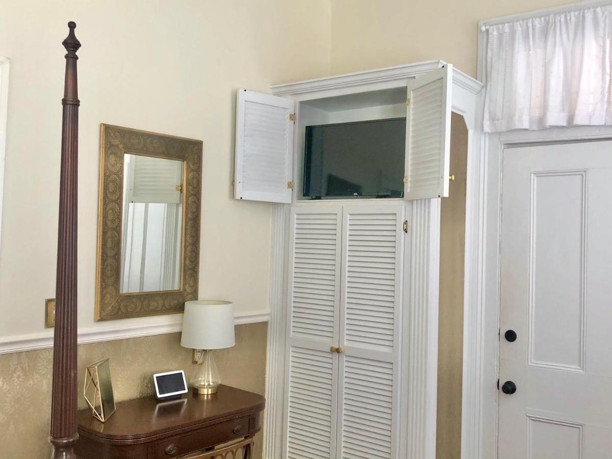 Daybed With Trundle In The Beautiful Ashley Inn 4 Blocks From King St Charleston Luaran gambar